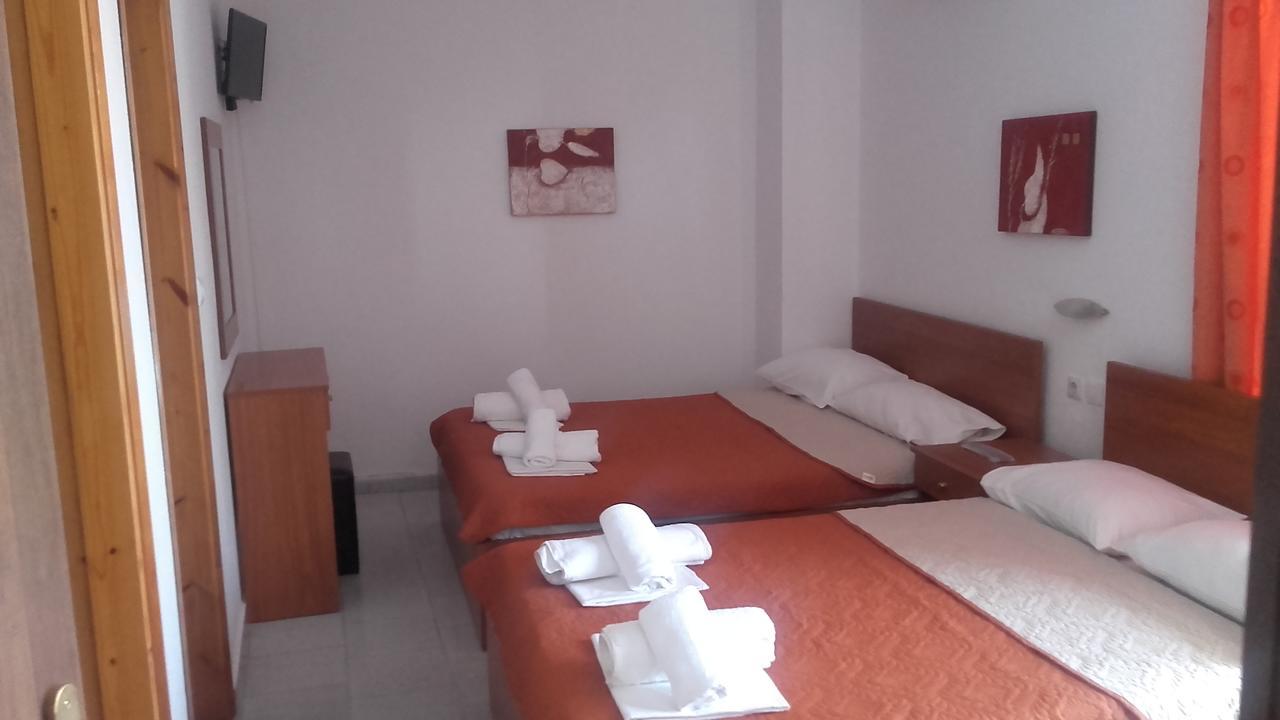 Giannis Hotel Paralía Exterior foto